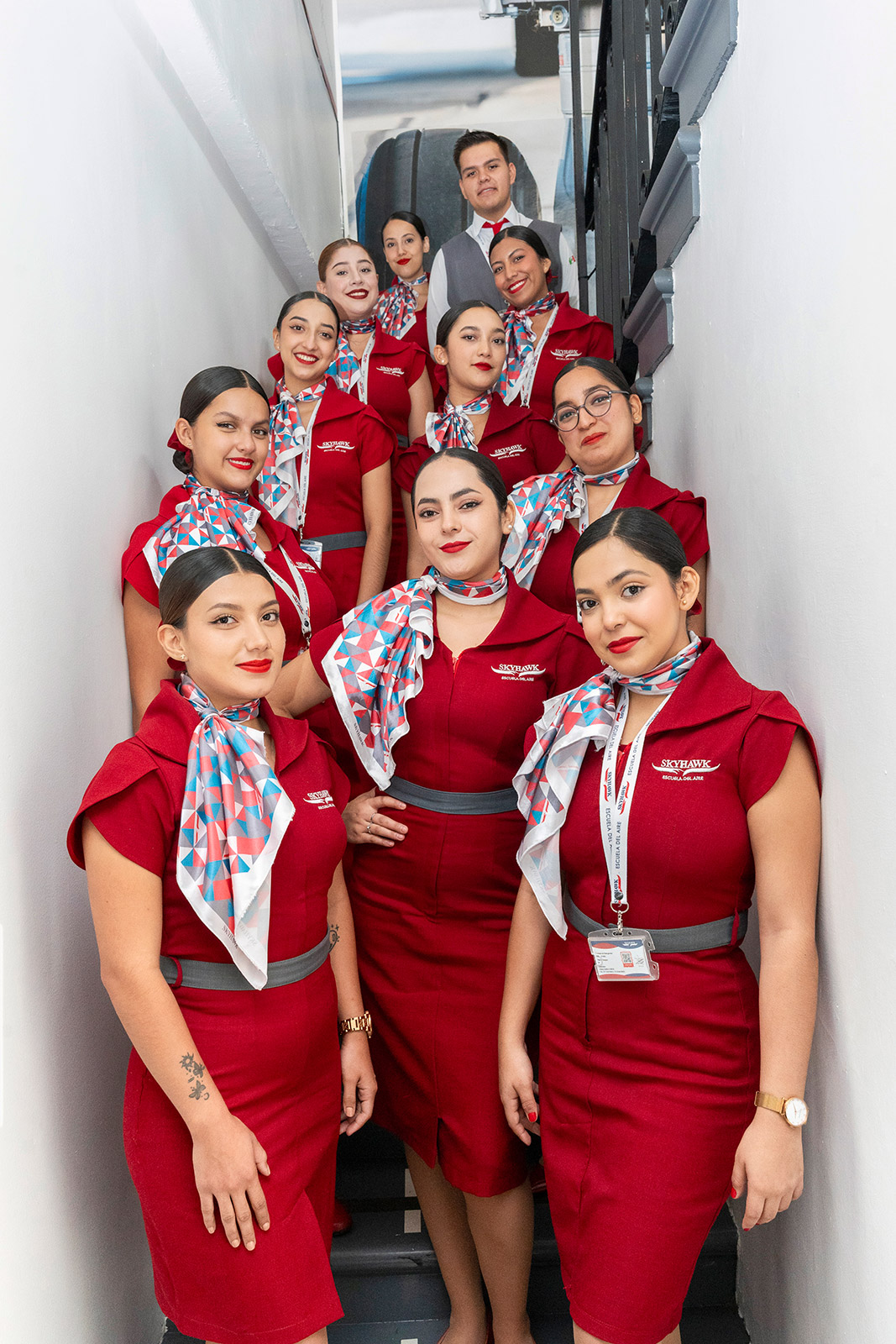 gdl-sobrecargos-escaleras