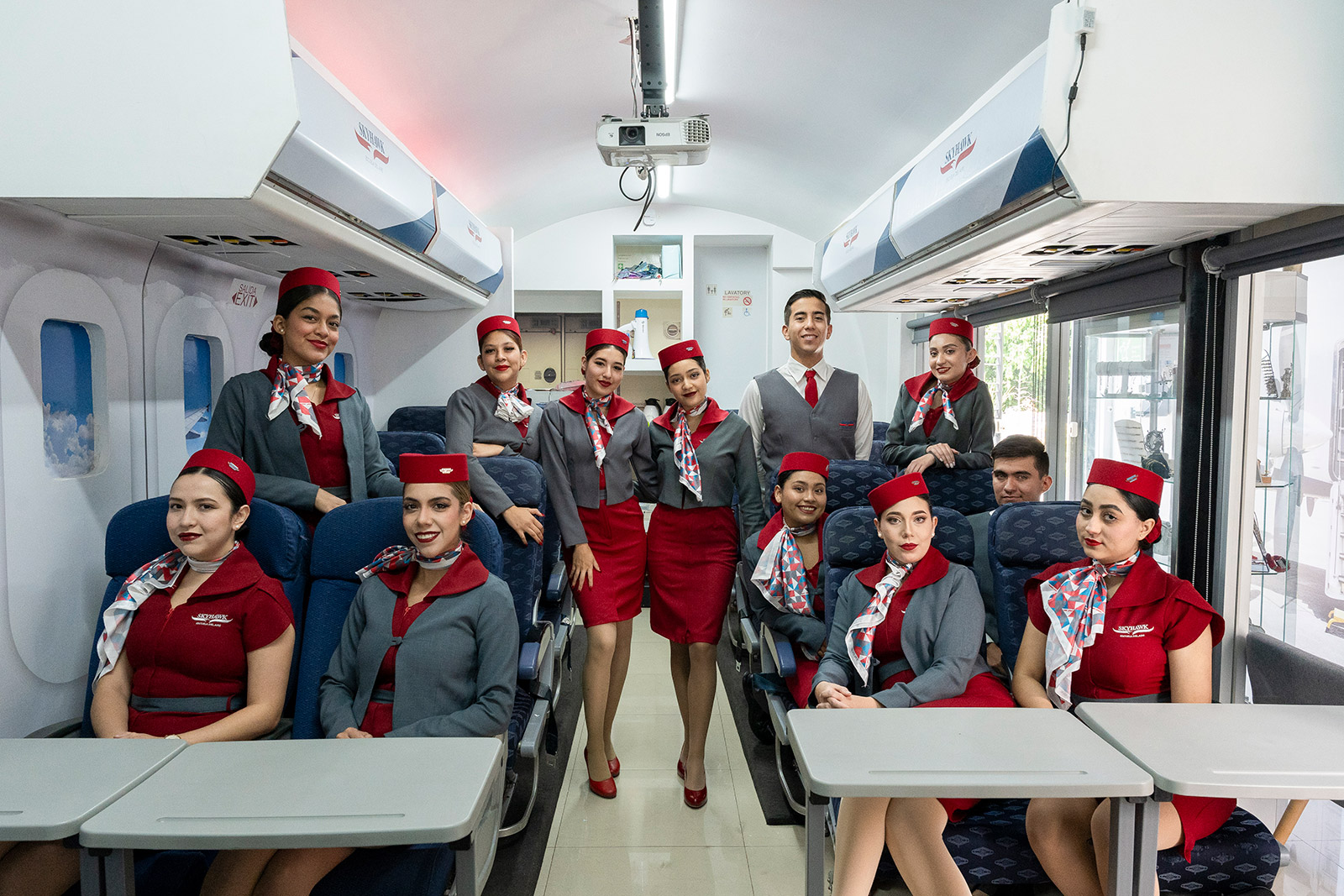 gdl-sobrecargos-salon1-1